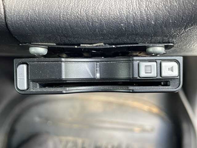 スズキ ジムニー ランドベンチャー 茨城県 2008(平20)年 4.8万km パールホワイト ナビ/-AM/FM/TV/ルーフレール /ETC /D席シートヒーター /前方ドライブレコーダー /純正アルミホイール /スペアキー /スペアタイヤ /リモコンキー /ASSURAレーダー探知機 /ハーフレザーシート /4WD /パワーウィンドウ