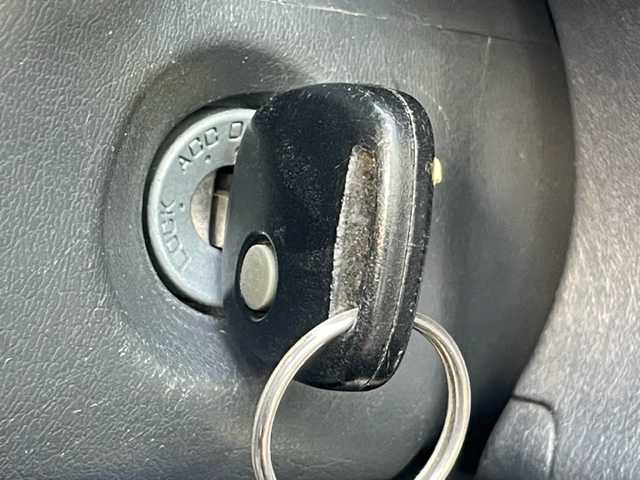 スズキ ジムニー ランドベンチャー 茨城県 2008(平20)年 4.8万km パールホワイト ナビ/-AM/FM/TV/ルーフレール /ETC /D席シートヒーター /前方ドライブレコーダー /純正アルミホイール /スペアキー /スペアタイヤ /リモコンキー /ASSURAレーダー探知機 /ハーフレザーシート /4WD /パワーウィンドウ