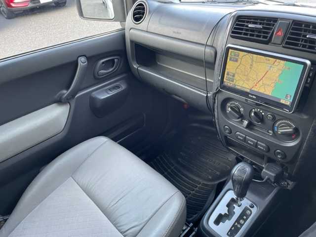 スズキ ジムニー ランドベンチャー 茨城県 2008(平20)年 4.8万km パールホワイト ナビ/-AM/FM/TV/ルーフレール /ETC /D席シートヒーター /前方ドライブレコーダー /純正アルミホイール /スペアキー /スペアタイヤ /リモコンキー /ASSURAレーダー探知機 /ハーフレザーシート /4WD /パワーウィンドウ