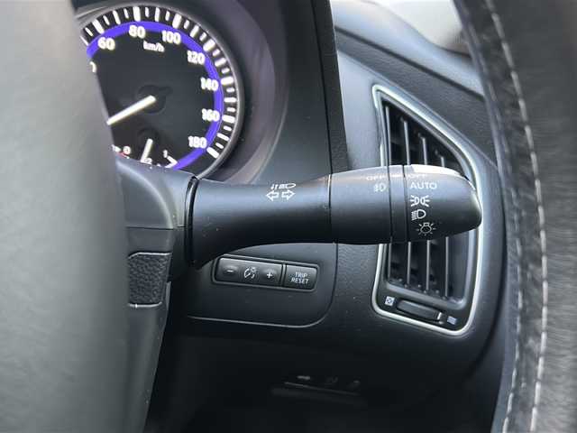 日産 スカイライン 200GT－t タイプP 広島県 2016(平28)年 4.4万km スーパーブラック 禁煙/エマージェンシーブレーキ/車線逸脱警報/BＳＷ/レーダークルーズコントロール/純正ナビ/・フルセグ/CD/DVD/Bluetooth/MusicBox）AUX/USB/アラウンドビューモニター/コーナーセンサー/革巻きステアリング/ステアリングスイッチ/オートライト/電動格納ウィンカーミラー/パワーシート/シートヒーター/レザーシート/ＬＥＤヘッドライト/フォグランプ/スマートキー/プッシュスタート/ビルトインＥＴＣ/ドアバイザー