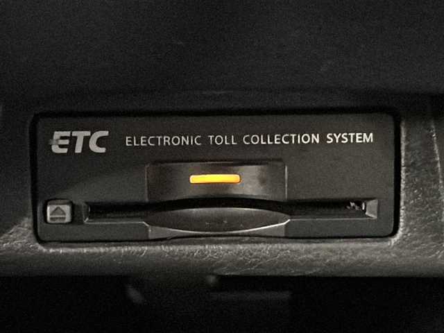 日産 スカイライン 200GT－t タイプP 広島県 2016(平28)年 4.4万km スーパーブラック 禁煙/エマージェンシーブレーキ/車線逸脱警報/BＳＷ/レーダークルーズコントロール/純正ナビ/・フルセグ/CD/DVD/Bluetooth/MusicBox）AUX/USB/アラウンドビューモニター/コーナーセンサー/革巻きステアリング/ステアリングスイッチ/オートライト/電動格納ウィンカーミラー/パワーシート/シートヒーター/レザーシート/ＬＥＤヘッドライト/フォグランプ/スマートキー/プッシュスタート/ビルトインＥＴＣ/ドアバイザー