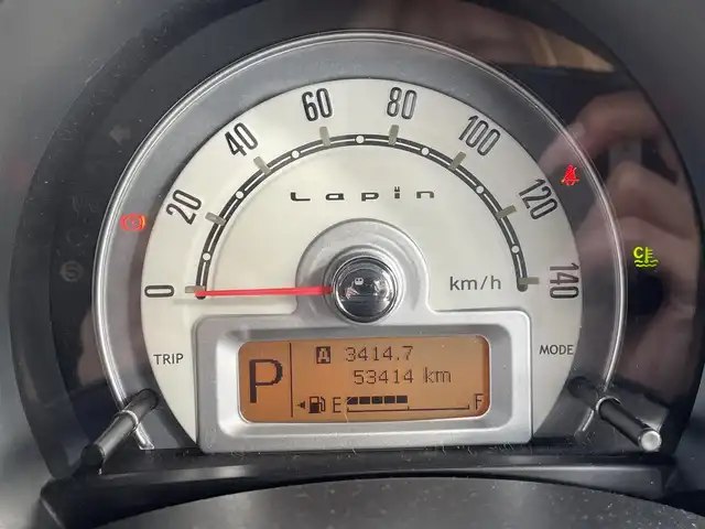 スズキ ラパン XL 岡山県 2013(平25)年 5.4万km アーバンブラウンパールメタリック 登録時走行距離53414km/社外SDナビ/(AM/FM/DISC/TV)/バックカメラ/D席シートヒーター/アイドリングストップ/プッシュスタート/スマートキー/純正14インチアルミホイール/パワーステアリング/パワーウィンドウ/保証書/記録簿/取扱説明書/ハロゲンヘッドライト