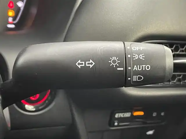 ホンダ ＺＲ－Ｖ ハイブリッド e:HEV Z 熊本県 2024(令6)年 1.8万km クリスタルブラックパール BOSEサウンド/純正ナビ（ＢＴ・フルセグ・ＵＳＢ）/アラウンドビューモニター/前後ドライブレコーダー　/ビルトインＥＴＣ２．０　/前席シートヒーター　/前席パワーシート　/ステアリングヒーター/パワーバックドア/レーダークルーズコントロール/衝突軽減ブレーキ/レーンキープアシスト/路外逸脱制御機能/ブラインドスポットモニター/踏み間違い衝突軽減ブレーキ/パーキングセンサー警報/ダウンヒルアシスト/横滑り防止/置くだけ充電/前後クリアランスソナー/純正フロアマット/純正１８インチAW/オートライト/LEDヘッドライト/フォグライト/スマートキー/プッシュスタート/スペアキー1本