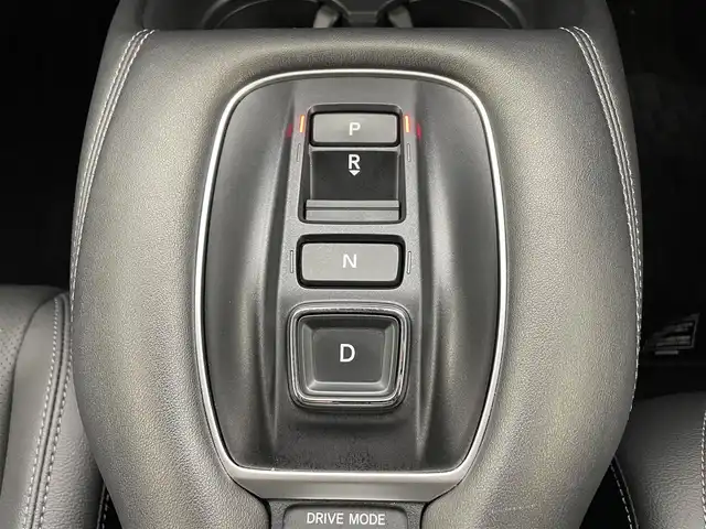 ホンダ ＺＲ－Ｖ ハイブリッド e:HEV Z 熊本県 2024(令6)年 1.8万km クリスタルブラックパール BOSEサウンド/純正ナビ（ＢＴ・フルセグ・ＵＳＢ）/アラウンドビューモニター/前後ドライブレコーダー　/ビルトインＥＴＣ２．０　/前席シートヒーター　/前席パワーシート　/ステアリングヒーター/パワーバックドア/レーダークルーズコントロール/衝突軽減ブレーキ/レーンキープアシスト/路外逸脱制御機能/ブラインドスポットモニター/踏み間違い衝突軽減ブレーキ/パーキングセンサー警報/ダウンヒルアシスト/横滑り防止/置くだけ充電/前後クリアランスソナー/純正フロアマット/純正１８インチAW/オートライト/LEDヘッドライト/フォグライト/スマートキー/プッシュスタート/スペアキー1本