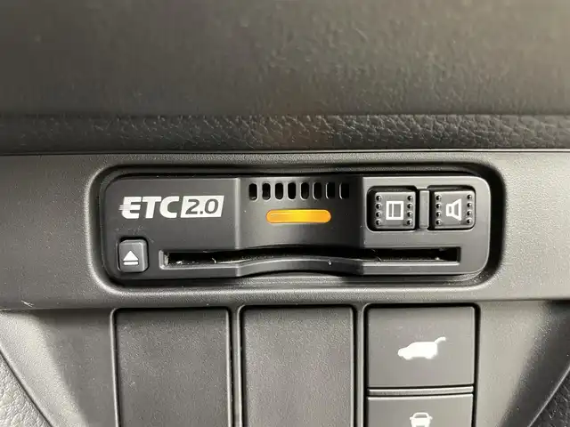 ホンダ ＺＲ－Ｖ ハイブリッド e:HEV Z 熊本県 2024(令6)年 1.8万km クリスタルブラックパール BOSEサウンド/純正ナビ（ＢＴ・フルセグ・ＵＳＢ）/アラウンドビューモニター/前後ドライブレコーダー　/ビルトインＥＴＣ２．０　/前席シートヒーター　/前席パワーシート　/ステアリングヒーター/パワーバックドア/レーダークルーズコントロール/衝突軽減ブレーキ/レーンキープアシスト/路外逸脱制御機能/ブラインドスポットモニター/踏み間違い衝突軽減ブレーキ/パーキングセンサー警報/ダウンヒルアシスト/横滑り防止/置くだけ充電/前後クリアランスソナー/純正フロアマット/純正１８インチAW/オートライト/LEDヘッドライト/フォグライト/スマートキー/プッシュスタート/スペアキー1本