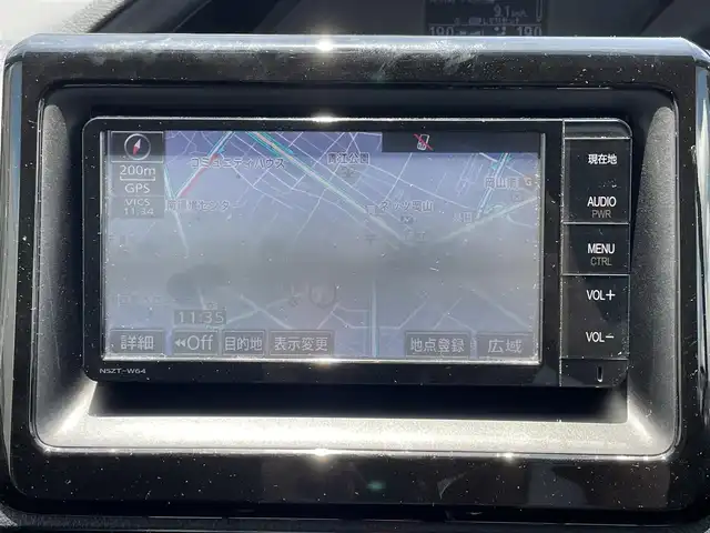 トヨタ ノア Si 岡山県 2014(平26)年 10.2万km ホワイトパールクリスタルシャイン 登録時走行距離101698km/フリップダウンモニター/社外SDナビ/(AM/FM/TV/DISC/BT/DS)/アイドリングストップ/バックカメラ/ビルトインETC/前後ドライブレコーダー/両側パワースライドドア/クルーズコントロール/F+Rエアロ/スマートキー/スペアキー×1/プッシュスタート/純正16インチアルミホイール/LEDヘッドライト