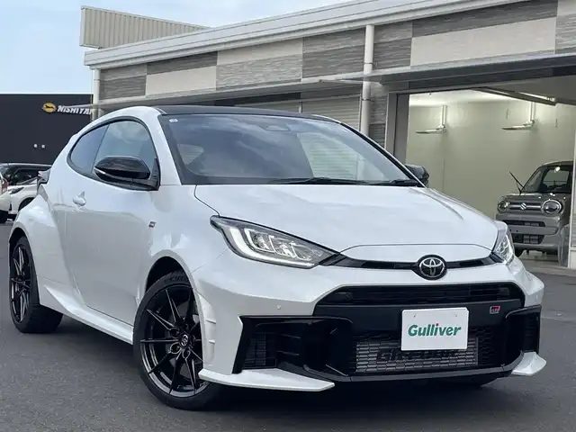 トヨタ ＧＲヤリス RZ ハイパフォーマンス 埼玉県 2025(令7)年 0.1万km未満 プラチナホワイトパールマイカ 登録済未使用車/寒冷地仕様車/サブラジエター/コンフォートパッケージ/ナビパッケージ/シートヒーター/ステアリングヒーター/JBLサウンド/純正ナビTV/バックカメラ/ビルトインETC2.0/純正前後ドラレコ/純正18インチアルミ/LEDヘッドライト/純正フロアマット/クリアランスソナー/セーフティセンス/スマートキー/保証書付整備手帳/取扱説明書