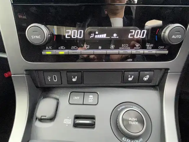 トヨタ ＧＲヤリス RZ ハイパフォーマンス 埼玉県 2025(令7)年 0.1万km未満 プラチナホワイトパールマイカ 登録済未使用車/寒冷地仕様車/サブラジエター/コンフォートパッケージ/ナビパッケージ/シートヒーター/ステアリングヒーター/JBLサウンド/純正ナビTV/バックカメラ/ビルトインETC2.0/純正前後ドラレコ/純正18インチアルミ/LEDヘッドライト/純正フロアマット/クリアランスソナー/セーフティセンス/スマートキー/保証書付整備手帳/取扱説明書
