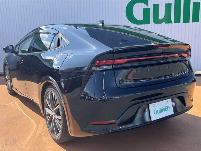 トヨタ プリウス Z 三重県 2023(令5)年 4.4万km アティチュードブラックマイカ ワンオーナー/セーフティセンス/プリクラッシュセーフティ/レーダークルーズ/ブラインドスポットモニタリング/パノラミックビューモニター/トヨタチームメイト/19インチアルミホイール/ツヤありブラックホイールアーチ/ステアリングヒーター/合皮スポーティシート/メモリー付きパワーシート/シートヒーター/シートベンチレーション/パワーバックドア/12.3インチディスプレイオーディオ/純正ナビゲーション/地デジTV