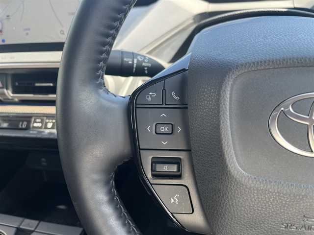 トヨタ プリウス Z 三重県 2023(令5)年 4.4万km アティチュードブラックマイカ ワンオーナー/セーフティセンス/プリクラッシュセーフティ/レーダークルーズ/ブラインドスポットモニタリング/パノラミックビューモニター/トヨタチームメイト/19インチアルミホイール/ツヤありブラックホイールアーチ/ステアリングヒーター/合皮スポーティシート/メモリー付きパワーシート/シートヒーター/シートベンチレーション/パワーバックドア/12.3インチディスプレイオーディオ/純正ナビゲーション/地デジTV