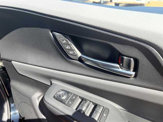 トヨタ プリウス Z 三重県 2023(令5)年 4.4万km アティチュードブラックマイカ ワンオーナー/セーフティセンス/プリクラッシュセーフティ/レーダークルーズ/ブラインドスポットモニタリング/パノラミックビューモニター/トヨタチームメイト/19インチアルミホイール/ツヤありブラックホイールアーチ/ステアリングヒーター/合皮スポーティシート/メモリー付きパワーシート/シートヒーター/シートベンチレーション/パワーバックドア/12.3インチディスプレイオーディオ/純正ナビゲーション/地デジTV