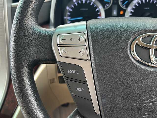 トヨタ アルファード 240X 埼玉県 2012(平24)年 7.3万km ホワイトパールクリスタルシャイン (株)IDOMが運営する【じしゃロン熊谷店】の自社ローン専用車両になりますこちらは現金またはオートローンご利用時の価格です。自社ローンご希望の方は別途その旨お申付け下さい/純正SDナビ　NSZT-W62G/　（CD/DVD/DTV/Bluetooth/AM/FM）/バックカメラ　/ビルトインＥＴＣ　/前後ドライブレコーダー　/両側パワースライドドア　/ステアリングスイッチ　/純正フロアマット/スマートキー/ドアバイザー/純正16インチアルミホイール/ウインカーミラー