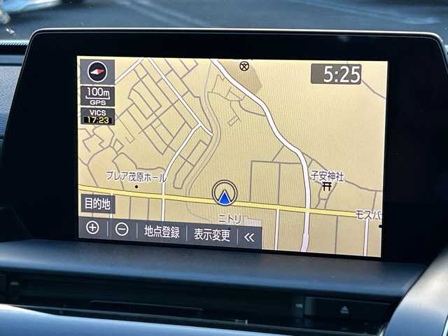 トヨタ クラウン ハイブリッド RS 福岡県 2018(平30)年 12.4万km プレシャスシルバー メーカーナビ　バックカメラ　フルセグＴＶ　２．０ＥＴＣ　ＵＳＢ　ドラレコ　BT　ＣＤ　ソナー　パドルシフト　パワーシート　シートヒーター　ステアヒーター　パドルシフト　ＬＥＤライト オートライト