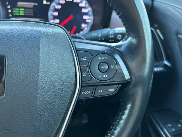 トヨタ クラウン ハイブリッド RS 福岡県 2018(平30)年 12.4万km プレシャスシルバー メーカーナビ　バックカメラ　フルセグＴＶ　２．０ＥＴＣ　ＵＳＢ　ドラレコ　BT　ＣＤ　ソナー　パドルシフト　パワーシート　シートヒーター　ステアヒーター　パドルシフト　ＬＥＤライト オートライト