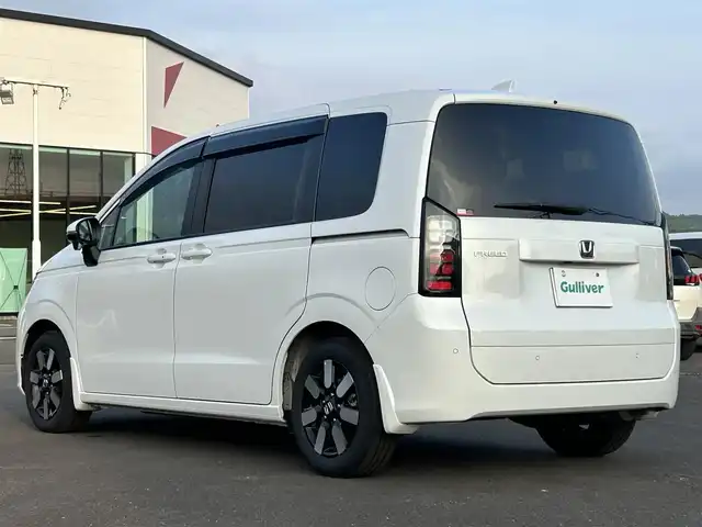 ホンダ フリード AIR EX 鹿児島県 2024(令6)年 1.5万km プラチナホワイトパール 純正メモリナビ/　　CD/DVD/BT/フルセグ/バックカメラ/両側パワースライドドア/レーダークルーズコントロール/LEDヘッドライト/ハーフレザーシート/純正15インチアルミホイール/ステアリングスイッチ/純正ビルトインETC/スマートキー