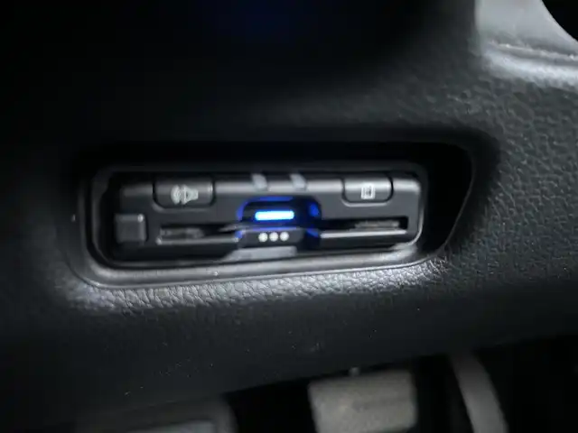 ホンダ フリード AIR EX 鹿児島県 2024(令6)年 1.5万km プラチナホワイトパール 純正メモリナビ/　　CD/DVD/BT/フルセグ/バックカメラ/両側パワースライドドア/レーダークルーズコントロール/LEDヘッドライト/ハーフレザーシート/純正15インチアルミホイール/ステアリングスイッチ/純正ビルトインETC/スマートキー