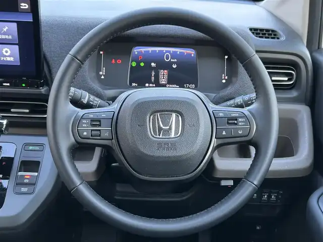 ホンダ フリード AIR EX 鹿児島県 2024(令6)年 1.5万km プラチナホワイトパール 純正メモリナビ/　　CD/DVD/BT/フルセグ/バックカメラ/両側パワースライドドア/レーダークルーズコントロール/LEDヘッドライト/ハーフレザーシート/純正15インチアルミホイール/ステアリングスイッチ/純正ビルトインETC/スマートキー