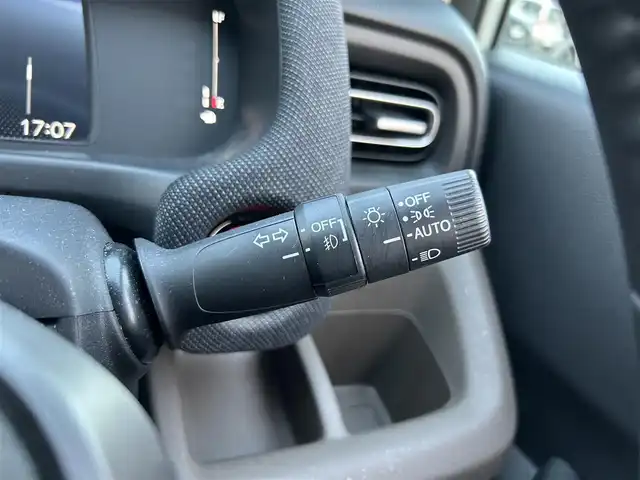 ホンダ フリード AIR EX 鹿児島県 2024(令6)年 1.5万km プラチナホワイトパール 純正メモリナビ/　　CD/DVD/BT/フルセグ/バックカメラ/両側パワースライドドア/レーダークルーズコントロール/LEDヘッドライト/ハーフレザーシート/純正15インチアルミホイール/ステアリングスイッチ/純正ビルトインETC/スマートキー