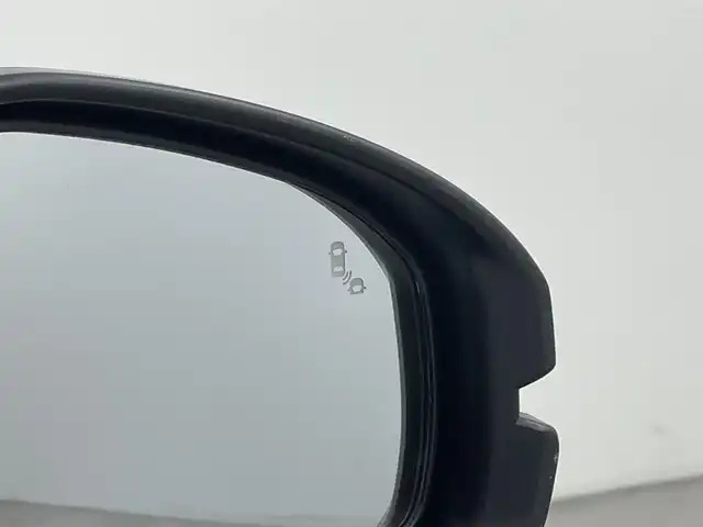 ホンダ フリード AIR EX 福岡県 2024(令6)年 1.5万km プラチナホワイトパール 純正１１．４型ナビ／フルセグＴＶ　/バックカメラ　/ナビ連動前後ドラレコ　/ＥＴＣ　/レーダークルコン　/コーナーセンサー　/衝突被害軽減ブレーキ　/レーンキープ　/ＢＳＭ　/アクセル踏み間違い防止　/両側電動スライドドア　/シートヒーター　/ハーフレザーシート　/純正1５インチアルミホイール　/ＬＥＤヘッドライト