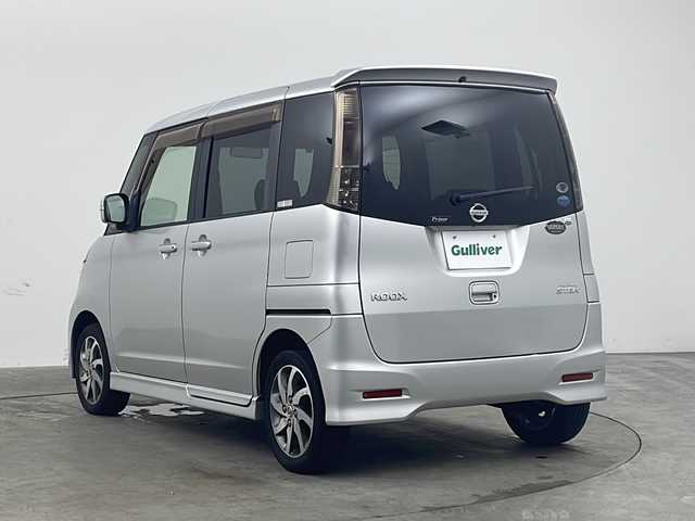 日産 ルークス ハイウェイスター 兵庫県 2012(平24)年 3.5万km シルキーシルバーメタリック ・純正オーディオ/・片側パワースライドドア/・HIDオートライト/・フォグランプ/・純正14インチアルミホイール/・純正フロアマット/・ドアバイザー/・ベンチシート/・シートリフター/・電動格納ミラー/・スマートキー/・プッシュスタート/・W＋サイドエアバック
