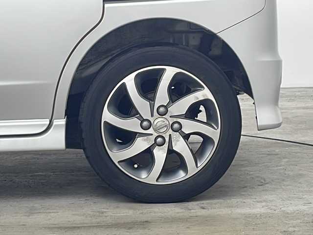 日産 ルークス ハイウェイスター 兵庫県 2012(平24)年 3.5万km シルキーシルバーメタリック ・純正オーディオ/・片側パワースライドドア/・HIDオートライト/・フォグランプ/・純正14インチアルミホイール/・純正フロアマット/・ドアバイザー/・ベンチシート/・シートリフター/・電動格納ミラー/・スマートキー/・プッシュスタート/・W＋サイドエアバック