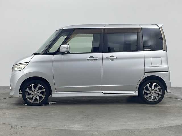 日産 ルークス ハイウェイスター 兵庫県 2012(平24)年 3.5万km シルキーシルバーメタリック ・純正オーディオ/・片側パワースライドドア/・HIDオートライト/・フォグランプ/・純正14インチアルミホイール/・純正フロアマット/・ドアバイザー/・ベンチシート/・シートリフター/・電動格納ミラー/・スマートキー/・プッシュスタート/・W＋サイドエアバック