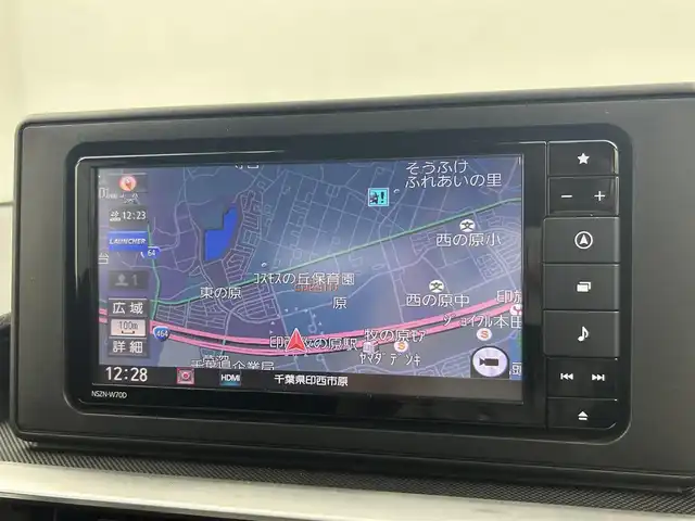 ダイハツ ロッキー G 千葉県 2020(令2)年 2.6万km ブラックマイカメタリック 禁煙車/衝突軽減ブレーキ/レーンキープアシスト/オートハイビーム/レーダークルーズコントロール/前後コーナーセンサー/純正メモリナビ/　CD/DVD/BT/フルセグ/バックカメラ/ビルトインETC/前席シートヒーター/ステアリングスイッチ/プッシュスタート＆スマートキー/純正17インチアルミホイール