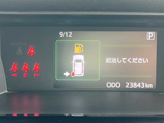 トヨタ ルーミー カスタムG－T 福岡県 2022(令4)年 2.4万km ブラックマイカメタリック 純正9型ナビ（フルセグ/CD/DVD/BT)/バックカメラ/両側パワースライドドア/テレビキャンセラー/レーダークルーズコントロール/LEDヘッドライト/オートライト/レザー調シートカバー/純正15インチAW/アイドリングストップ/プリクラッシュセーフティ/横滑り防止装置/レーンキープアシスト/盗難防止装置/クリアランスソナー/ドライブレコーダー/スマートキー/ETC