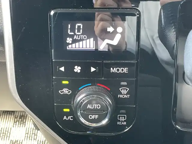 トヨタ ルーミー カスタムG－T 神奈川県 2018(平30)年 4.4万km フレッシュグリーンメタリック/シルバー2トーン 社外８型ナビ（MDV-S810L）/フルセグ/Bluetooth/CD/DVD/USB/HDMI/両側パワースライドドア　/クルーズコントロール　/バックカメラ　/シートヒーター　/コーナーセンサー　/ビルドインETC　/ドライブレコーダー　/LEDヘッドライト　/フォグライト　/オートライト/スマートキー/プッシュスタート/純正フロアマット/社外アルミホイール/ABS/横滑り防止装置/盗難防止装置/レーンキープアシスト/取扱説明書/保証書