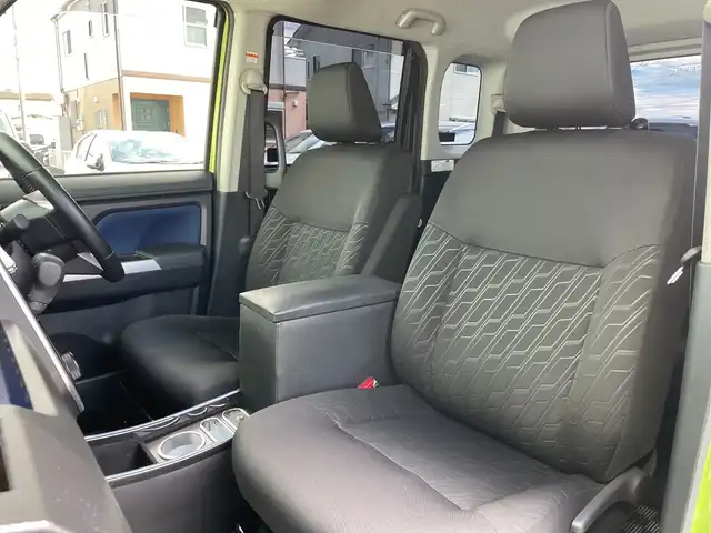 トヨタ ルーミー カスタムG－T 神奈川県 2018(平30)年 4.4万km フレッシュグリーンメタリック/シルバー2トーン 社外８型ナビ（MDV-S810L）/フルセグ/Bluetooth/CD/DVD/USB/HDMI/両側パワースライドドア　/クルーズコントロール　/バックカメラ　/シートヒーター　/コーナーセンサー　/ビルドインETC　/ドライブレコーダー　/LEDヘッドライト　/フォグライト　/オートライト/スマートキー/プッシュスタート/純正フロアマット/社外アルミホイール/ABS/横滑り防止装置/盗難防止装置/レーンキープアシスト/取扱説明書/保証書