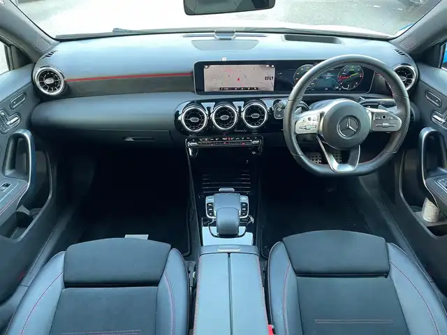 メルセデス・ベンツ Ｍ・ベンツ Ａ２００ｄ AMGライン 山梨県 2019(令1)年 4.4万km ポーラホワイト レーダーS/ナビゲーションP/HUD/黒半革/純正HDDナビ/Bカメラ/フルセグ/BT/ACC/LKA/BSA/ステアリングS/Pシート/シートヒーター/LEDヘッドライト/オートライト/オートハイビーム/保証書/スペアキー