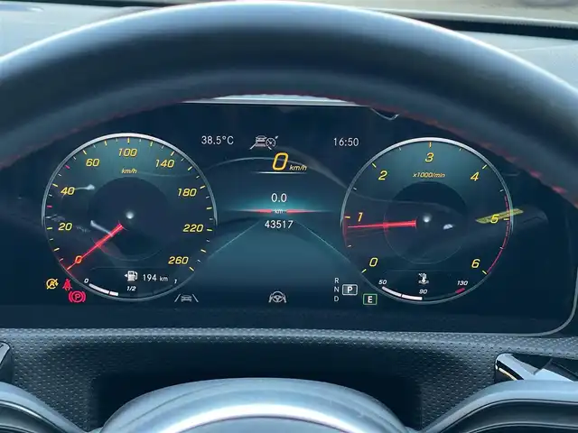 メルセデス・ベンツ Ｍ・ベンツ Ａ２００ｄ AMGライン 山梨県 2019(令1)年 4.4万km ポーラホワイト レーダーS/ナビゲーションP/HUD/黒半革/純正HDDナビ/Bカメラ/フルセグ/BT/ACC/LKA/BSA/ステアリングS/Pシート/シートヒーター/LEDヘッドライト/オートライト/オートハイビーム/保証書/スペアキー