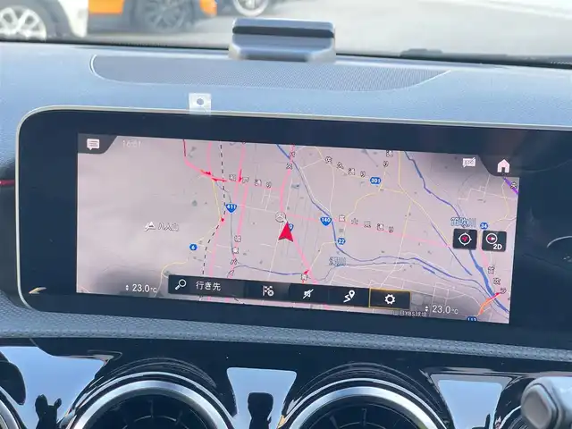 メルセデス・ベンツ Ｍ・ベンツ Ａ２００ｄ AMGライン 山梨県 2019(令1)年 4.4万km ポーラホワイト レーダーS/ナビゲーションP/HUD/黒半革/純正HDDナビ/Bカメラ/フルセグ/BT/ACC/LKA/BSA/ステアリングS/Pシート/シートヒーター/LEDヘッドライト/オートライト/オートハイビーム/保証書/スペアキー