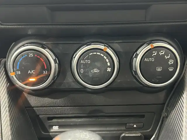 マツダ ＣＸ－３ XD 鹿児島県 2015(平27)年 6万km セラミックM 禁煙/純正ナビ（フルセグTV/CD/DVD/Bluetooth）/バックカメラ　/ＬＥＤヘッドライト　/クルーズコントロール/横滑り防止機能/オートライト/純正フロアマット/純正アルミホイール　/ドアバイザー/ＥＴＣ/前方ドライブレコーダー/電格ミラー