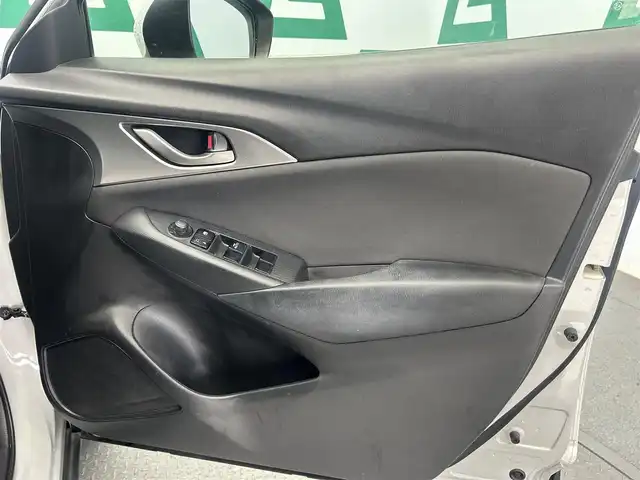 マツダ ＣＸ－３ XD 鹿児島県 2015(平27)年 6万km セラミックM 禁煙/純正ナビ（フルセグTV/CD/DVD/Bluetooth）/バックカメラ　/ＬＥＤヘッドライト　/クルーズコントロール/横滑り防止機能/オートライト/純正フロアマット/純正アルミホイール　/ドアバイザー/ＥＴＣ/前方ドライブレコーダー/電格ミラー