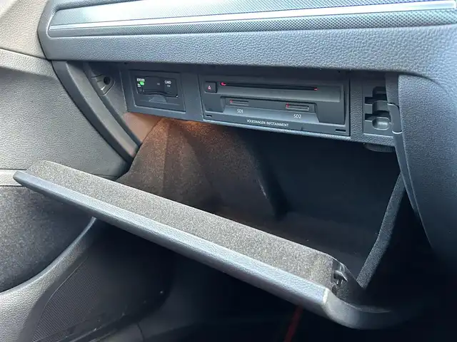 フォルクスワーゲン ゴルフ ＧＴＩ TCR 埼玉県 2020(令2)年 2.9万km 黒 限定600台/黒半革シート/純正ナビ/applecarplay/ACC/バーチャルコックピット/ブラインドスポットモニター/レーンアシスト/バックカメラ/純正19インチアルミホイール/ETC/パドルシフト/純正ドライブレコーダー/スペアキー×1