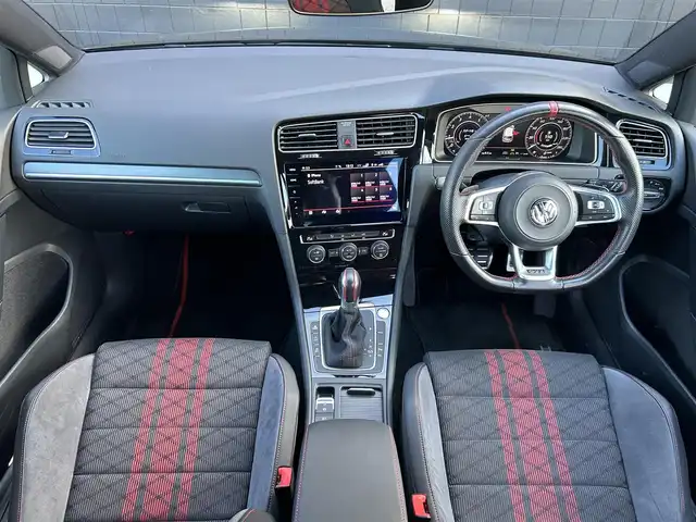 フォルクスワーゲン ゴルフ ＧＴＩ TCR 埼玉県 2020(令2)年 2.9万km 黒 限定600台/黒半革シート/純正ナビ/applecarplay/ACC/バーチャルコックピット/ブラインドスポットモニター/レーンアシスト/バックカメラ/純正19インチアルミホイール/ETC/パドルシフト/純正ドライブレコーダー/スペアキー×1