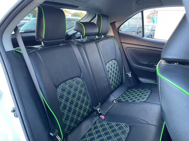 トヨタ ヤリスクロス G 東京都 2021(令3)年 2.1万km ホワイトパールクリスタルシャイン ユーザー買取車/純正ナビ/＜AM/FM/BT/Miracast/USB入力端子＞/バックビューモニター/追従クルコン/ＰＫＳＢ/ＰＣＳ/ＬＴＡ/コーナーセンサー/ビルトインＥＴＣ２．０/横滑り制御機能/ドライブモード/ヘッドライトレベライザー/オートマチックハイビーム/GRマッドフラップ/純正フロアマット