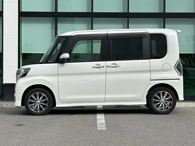 ダイハツ タント カスタム X トップED SA Ⅲ 和歌山県 2019(令1)年 5万km パールホワイトⅢ 純正8インチナビ/フルセグTV/全方位カメラ/衝突軽減ブレーキ/横滑り防止機能/アイドリングストップ/両側パワースライドドア/シートヒーター/ETC/LEDヘッドライト/オートライト/オートマチックハイビーム/フォグランプ/プッシュスタート/スマートキー/純正フロアマット/純正AW