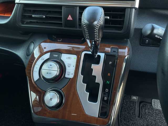 トヨタ シエンタ ハイブリッド G クエロ 千葉県 2019(令1)年 5.6万km ホワイトパールクリスタルシャイン 純正9インチナビ/(AM/FM/BT/TV/DVD)/モデリスタエアロ/全周囲カメラ/トヨタセーフティセンス/ドライブレコーダー/衝突被害軽減システム/車線逸脱警報/クルーズコントロール/ハーフレザーシート/両側パワースライドドア/横滑り防止装置/ETC/LEDヘッドライト/フォグランプ/オートライト/ウィンカーミラー/電動格納ミラー/社外15インチAW/シートヒーター/シートリフター/ステアリングヒーター/プッシュスタート/スマートキー/フロアマット