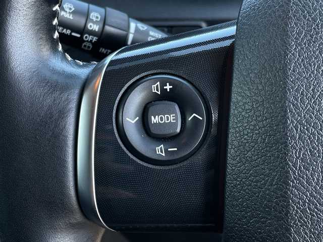 トヨタ シエンタ ハイブリッド G クエロ 千葉県 2019(令1)年 5.6万km ホワイトパールクリスタルシャイン 純正9インチナビ/(AM/FM/BT/TV/DVD)/モデリスタエアロ/全周囲カメラ/トヨタセーフティセンス/ドライブレコーダー/衝突被害軽減システム/車線逸脱警報/クルーズコントロール/ハーフレザーシート/両側パワースライドドア/横滑り防止装置/ETC/LEDヘッドライト/フォグランプ/オートライト/ウィンカーミラー/電動格納ミラー/社外15インチAW/シートヒーター/シートリフター/ステアリングヒーター/プッシュスタート/スマートキー/フロアマット