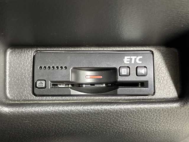 スズキ アルト ワークス 神奈川県 2019(令1)年 3.9万km ピュアホワイトP 社外9インチディスプレイオーディオ(ATOTO A6pro)/ドライブレコーダー/セーフティサポート/衝突被害軽減システム/車線逸脱警報/バックカメラ/横滑り防止装置/ETC/アイドリングストップ/HIDヘッドライト/オートライト/ウィンカーミラー/電動格納ミラー/純正15インチAW/シートリフター/プッシュスタート/スマートキー/フロアマット/ドアバイザー/ステアリングスイッチ/スペアキー/取扱説明書/保証書