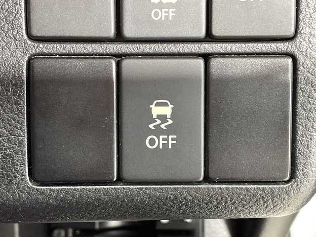 スズキ アルト ワークス 神奈川県 2019(令1)年 3.9万km ピュアホワイトP 社外9インチディスプレイオーディオ(ATOTO A6pro)/ドライブレコーダー/セーフティサポート/衝突被害軽減システム/車線逸脱警報/バックカメラ/横滑り防止装置/ETC/アイドリングストップ/HIDヘッドライト/オートライト/ウィンカーミラー/電動格納ミラー/純正15インチAW/シートリフター/プッシュスタート/スマートキー/フロアマット/ドアバイザー/ステアリングスイッチ/スペアキー/取扱説明書/保証書