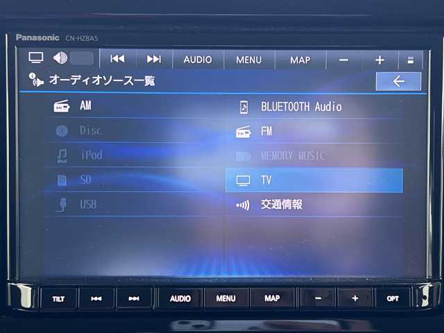 スズキ クロスビー HYBRID MZ 奈良県 2025(令7)年 0.5万km ピュアホワイトパール/ブラック2トーンルーフ 純正8インチナビ/フルセグ CD DVD BT MSV USB/全方位モニター/デュアルブレーキサポート/レーン逸脱警報システム/レーダークルーズコントロール/コーナーセンサー/純正ドライブレコーダー/ビルトインETC/アイドリングストップ/LEDヘッドライト/フォグライト/オートライト/パドルシフト/4WD/純正マット/ドアバイザー/スマートキー/プッシュスタート