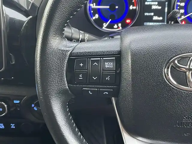 トヨタ ハイラックス Z 長野県 2019(平31)年 6.5万km スーパーホワイトⅡ 4WDターボオートマ/アルパイン11インチディスプレイオーディオ（DAF11Z）/デジタルインナーミラー型ドラレコ/後席Kenwoodモニター(LZ-1000HD)/ナイトロパワー17インチアルミホイール/冬タイヤ（ダンロップウインターマックス）/シートカバー/キャノピー/オーバーフェンダー/荷台引き出し（CARRYBOY）付き/バックカメラ/ETC/クルーズコントロール/純正フロアマット/スマートキー/プッシュスタート/横滑り防止機能/衝突被害軽減/ダウンヒルアシストコントロール