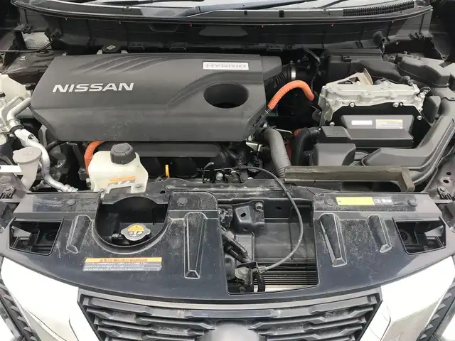 日産 エクストレイル ハイブリッド 20X 栃木県 2017(平29)年 13.2万km インペリアルアンバーP 株)IDOMが運営する【じしゃロン小山店】の自社ローン専用車両になります。こちらは現金またはオートローンご利用時の価格です。自社ローンご希望の方は別途その旨お申付け下さい//ワンオーナー/禁煙車/社外フルセグナビ/（CD/DVD/AM/FMラジオ）/(Bluetooth)/スマートキー/プッシュスタート/バックカメラ/エマージェンシーブレーキ/コーナーセンサー/ガラスルーフ/パワーバックドア/ステアリングリモコン/電動格納ドアミラー/パワーウインドウ/防眩ミラー/オートライト
