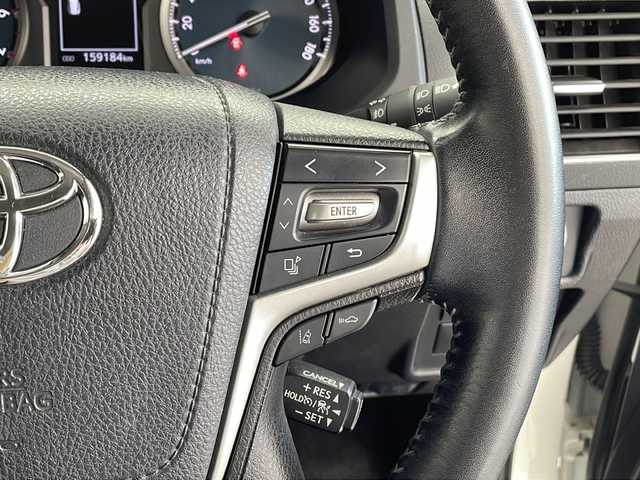 トヨタ ランドクルーザー プラド TX Lパッケージ 鹿児島県 2019(令1)年 16万km ホワイトパールクリスタルシャイン 純正ＳＤナビ　/（フルセグ/Bluetooth/CD/DVD）/レーダークルーズコントロール　/バックカメラ　/ドライブレコーダー　/ビルドインＥＴＣ　/前席シートヒーター　/前席エアシート　/シートベンチレーション　/ジオランダーＡＴタイヤ　/ドアバイザー　/ルーフレール/純正フロアマット/オートライト/オートマチックハイビーム/前席パワーシート/レザーシート/スマートキー/取扱説明書