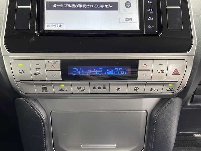 トヨタ ランドクルーザー プラド TX Lパッケージ 鹿児島県 2019(令1)年 16万km ホワイトパールクリスタルシャイン 純正ＳＤナビ　/（フルセグ/Bluetooth/CD/DVD）/レーダークルーズコントロール　/バックカメラ　/ドライブレコーダー　/ビルドインＥＴＣ　/前席シートヒーター　/前席エアシート　/シートベンチレーション　/ジオランダーＡＴタイヤ　/ドアバイザー　/ルーフレール/純正フロアマット/オートライト/オートマチックハイビーム/前席パワーシート/レザーシート/スマートキー/取扱説明書