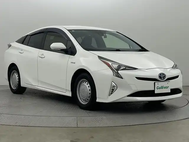 トヨタ プリウス S 新潟県 2016(平28)年 4.7万km スーパーホワイトⅡ 4WD/社外ナビ/　　ワンセグ/CD/FM/AM/バックカメラ/レーダークルーズコントロール/LEDオートライト/ステアリングスイッチ/レーンキープ/スマートキー/ETC