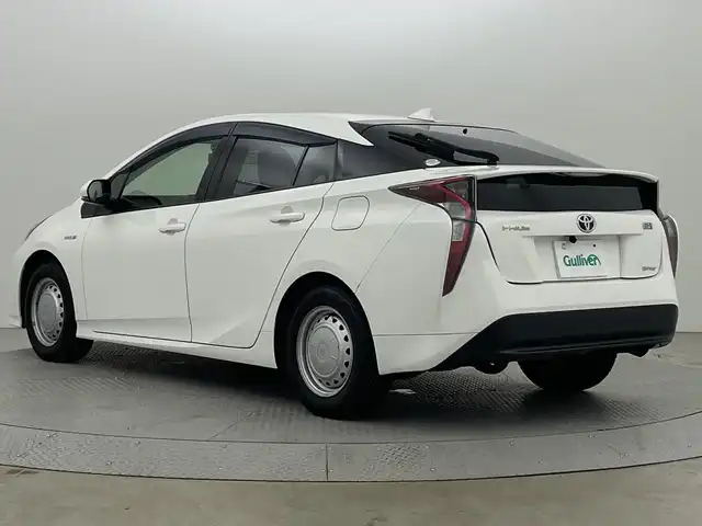 トヨタ プリウス S 新潟県 2016(平28)年 4.7万km スーパーホワイトⅡ 4WD/社外ナビ/　　ワンセグ/CD/FM/AM/バックカメラ/レーダークルーズコントロール/LEDオートライト/ステアリングスイッチ/レーンキープ/スマートキー/ETC